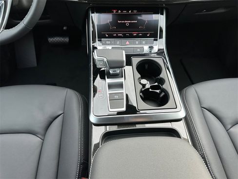 New 2026 Audi Q7 2.0T Premium image 11