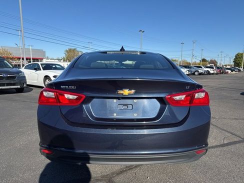 Used 2017 Chevrolet Malibu LT image 6