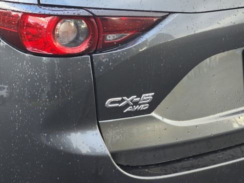 Used 2019 MAZDA CX-5 Touring image 41