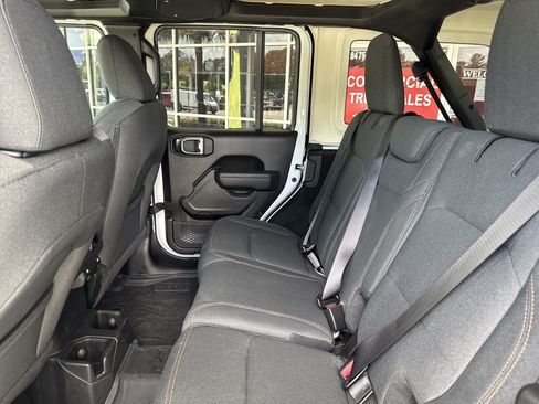 Used 2026 Jeep Wrangler Unlimited Sport AWD/4WD image 28