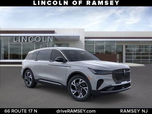 New 2026 Lincoln Nautilus Premier w/ Equipment Group 102A AWD/4WD image 8