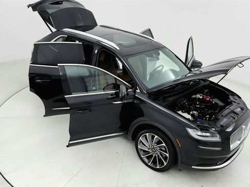 Used 2022 Lincoln Nautilus Reserve w/ Equipment Group 201A AWD/4WD image 24