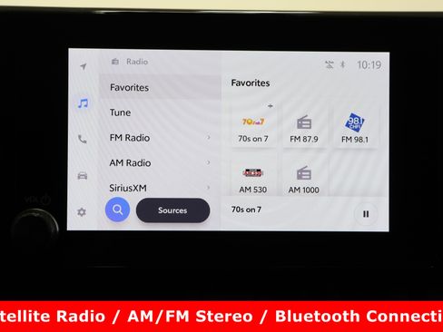 Used 2024 Toyota RAV4 XLE image 19