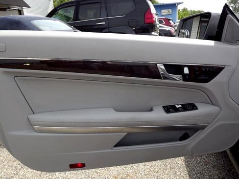 Used 2011 Mercedes-Benz E 350 Cabriolet image 13