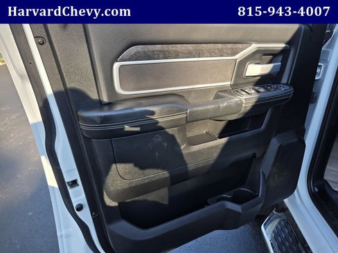 Used 2024 RAM 3500 Big Horn image 33