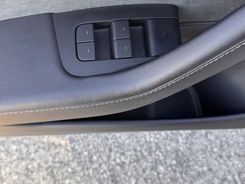 Used 2023 Tesla Model 3 Standard Range image 17