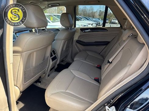 Used 2015 Mercedes-Benz ML 350 4MATIC w/ Premium 1 Package image 12