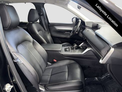 Used 2024 MAZDA CX-90 Plug-In Hybrid w/ Preferred AWD/4WD image 18