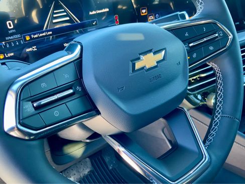 New 2026 Chevrolet Traverse LT w/ LPO, Floor Liner Package image 40