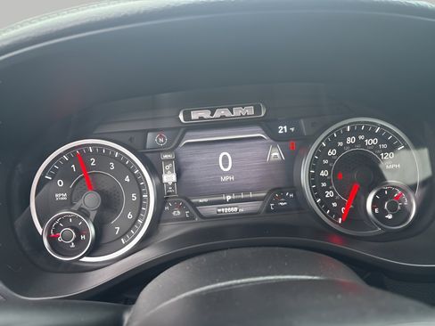 Used 2025 RAM 1500 Laramie image 13