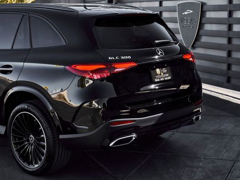Used 2026 Mercedes-Benz GLC 300 image 9