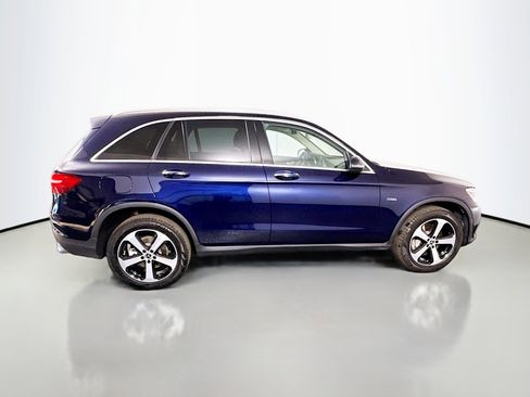 Used 2019 Mercedes-Benz GLC 350e 4MATIC image 11