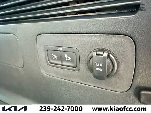 New 2026 Kia Sorento S image 12