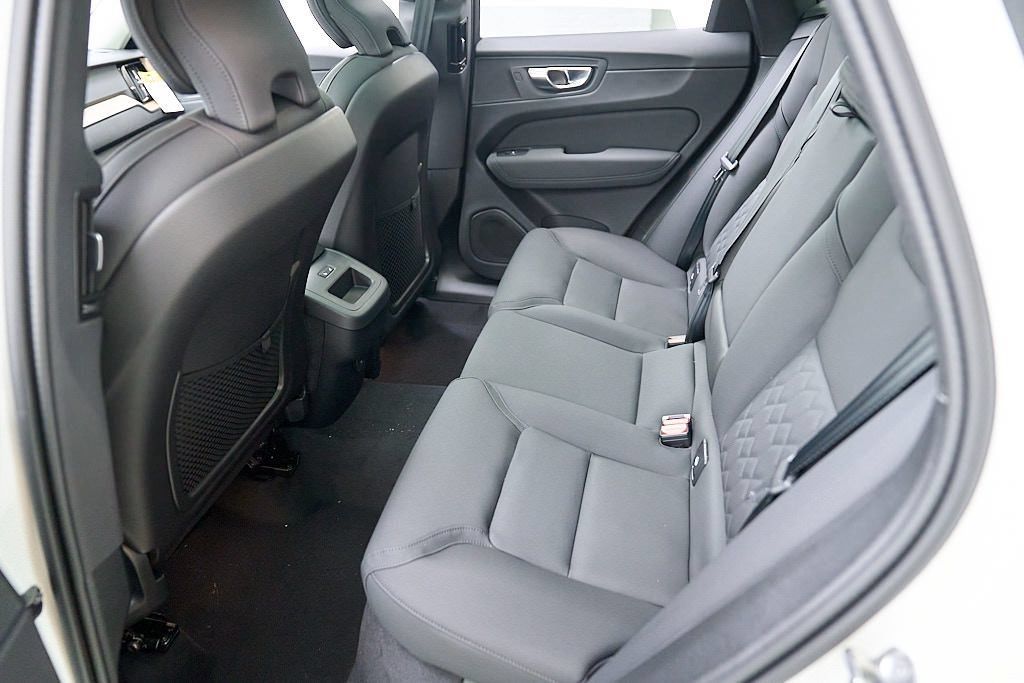 New 2026 Volvo XC60 B5 Plus w/ Climate Package AWD/4WD image 21