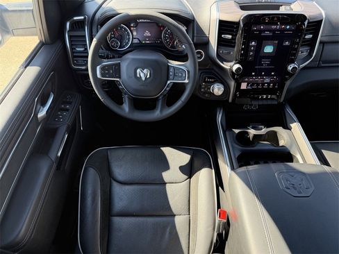 Used 2025 RAM 1500 Laramie image 14