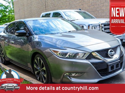 Used 2017 Nissan Maxima SR FWD image 1