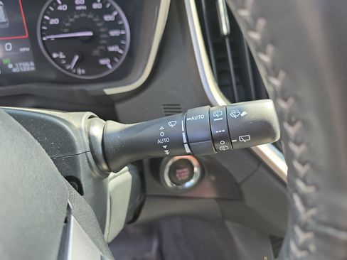 Used 2023 Subaru Ascent Touring AWD/4WD image 31