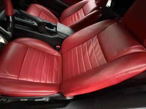 Used 2006 Ford Mustang GT Premium RWD image 17