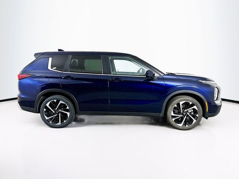 Used 2024 Mitsubishi Outlander SE AWD/4WD image 10