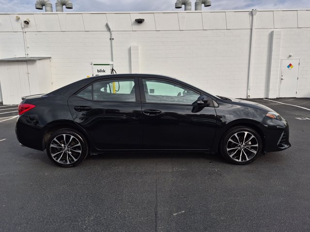 Used 2018 Toyota Corolla XSE FWD image 4