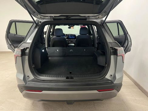 Used 2025 Chevrolet Equinox LT image 24