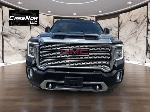 Used 2021 GMC Sierra 3500 Denali w/ Denali Ultimate Package AWD/4WD image 2