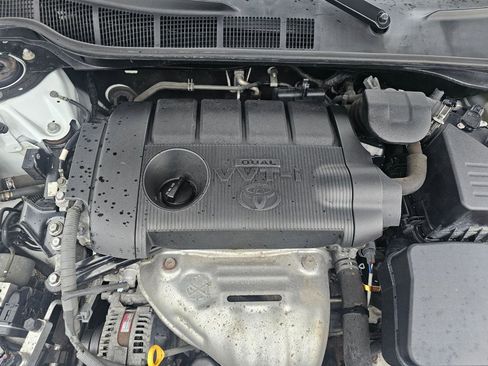 Used 2011 Toyota Camry LE w/ LE Extra-Value Pkg image 26