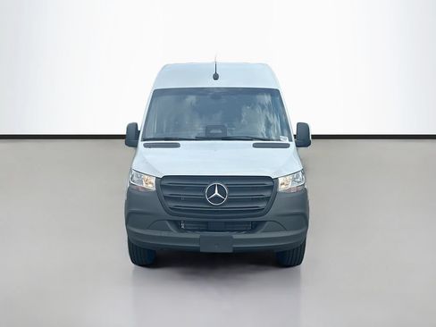 Used 2026 Mercedes-Benz Sprinter 2500 image 2