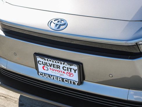 New 2026 Toyota bZ FWD image 6