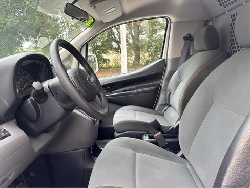 Used 2015 Nissan NV200 SV w/ Technology Package image 9