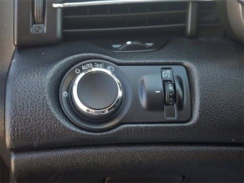 Used 2013 Chevrolet Malibu LT w/ Power Convenience Package image 24