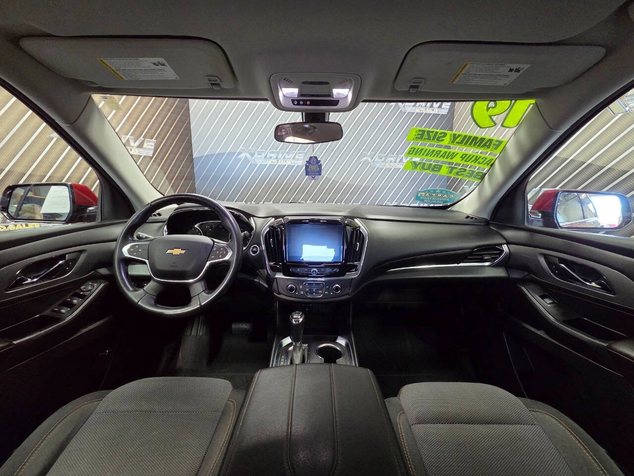 Used 2019 Chevrolet Traverse LT FWD image 20
