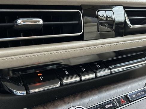 Used 2021 Lincoln Aviator Reserve w/ Elements Package Plus image 21