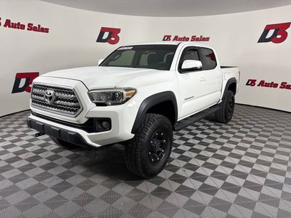 Used 2017 Toyota Tacoma TRD Off-Road w/ Tow Package (A/T)