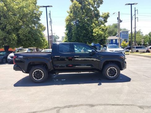 New 2026 Toyota Tacoma TRD Off-Road AWD/4WD image 6
