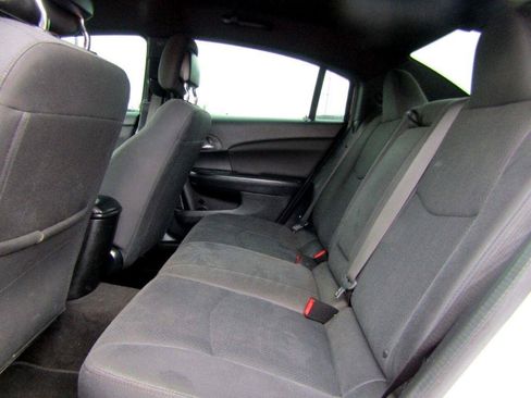 Used 2014 Chrysler 200 LX FWD image 10