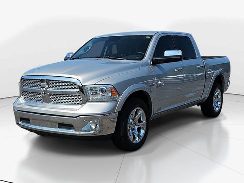 Used 2016 RAM 1500 Laramie AWD/4WD image 8