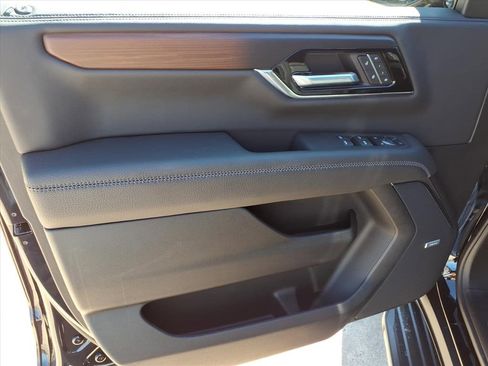 New 2026 GMC Yukon Denali w/ LPO, Floor Liner Package image 15