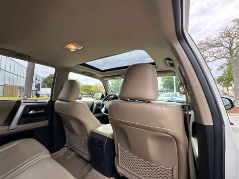 Used 2016 Toyota 4Runner Limited image 21