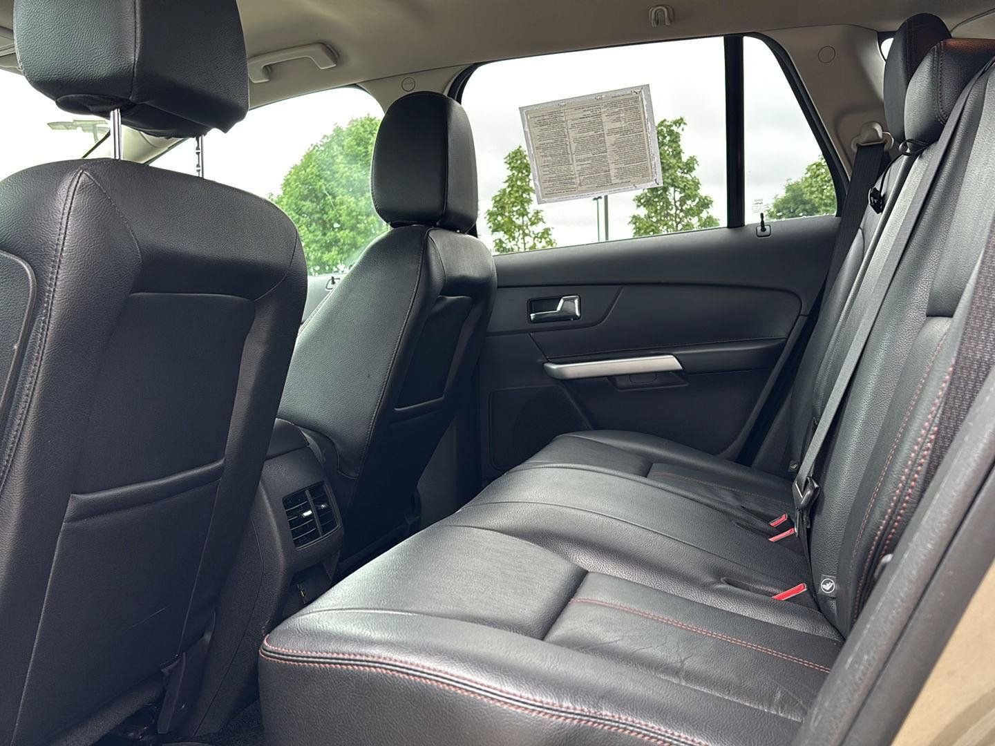 Used 2013 Ford Edge SEL FWD image 23