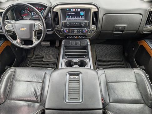 Used 2017 Chevrolet Silverado 1500 High Country image 5