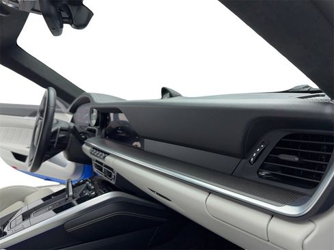 Used 2022 Porsche 911 Turbo S image 40
