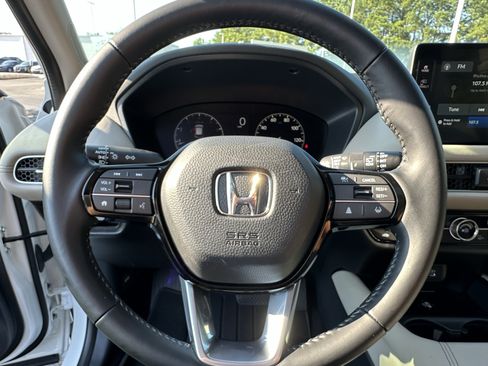 Used 2026 Honda HR-V EX-L image 6