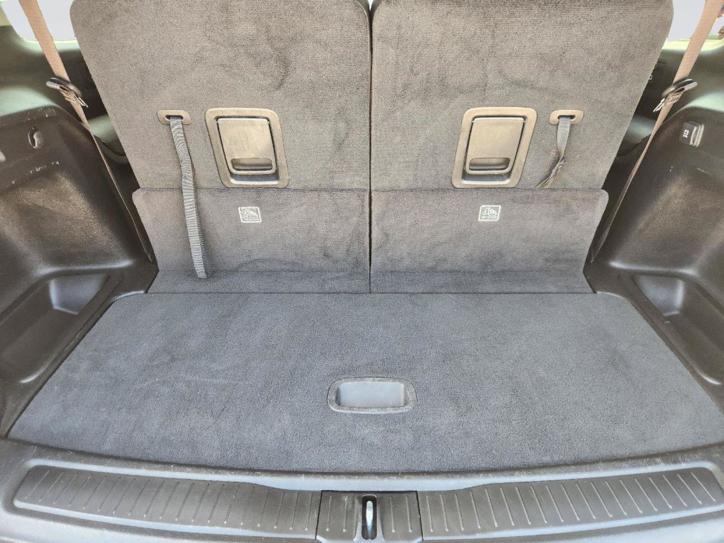 Used 2023 Jeep Grand Cherokee L Limited RWD image 33