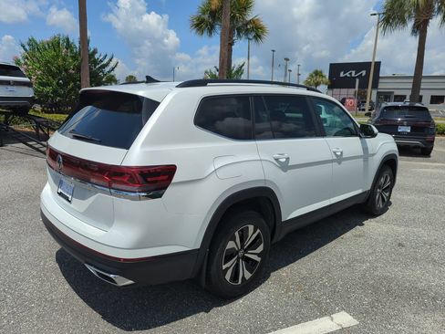 New 2026 Volkswagen Atlas SE FWD image 6