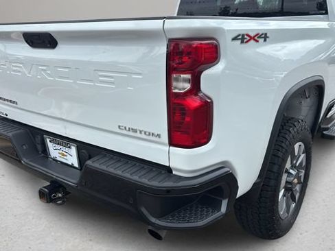 Used 2024 Chevrolet Silverado 2500 Custom w/ Custom Value Package AWD/4WD image 11
