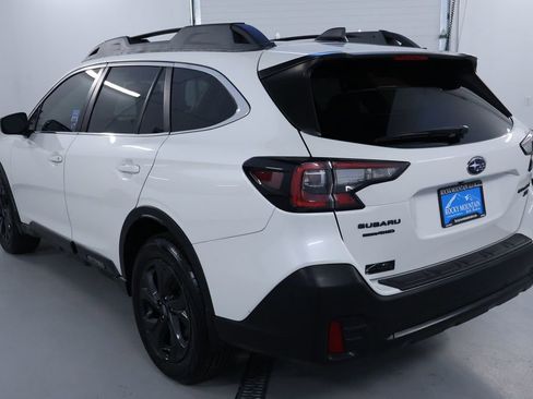 Used 2020 Subaru Outback Onyx Edition XT w/ Popular Package #2 image 5