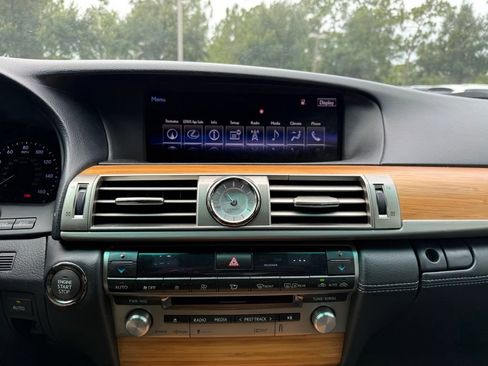 Used 2015 Lexus LS 460 L w/ Ultra Luxury Package AWD/4WD image 25