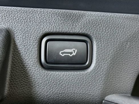 Used 2025 Kia Seltos EX AWD/4WD image 29