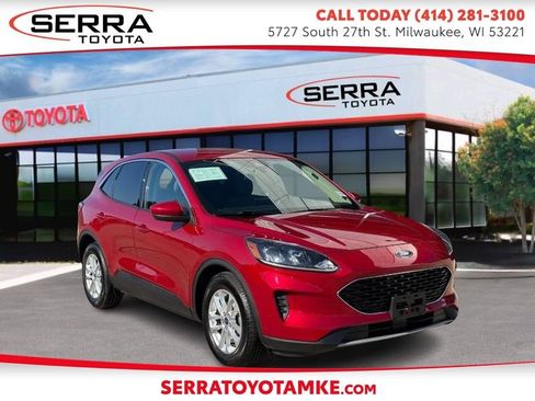 Used 2020 Ford Escape SE FWD image 1